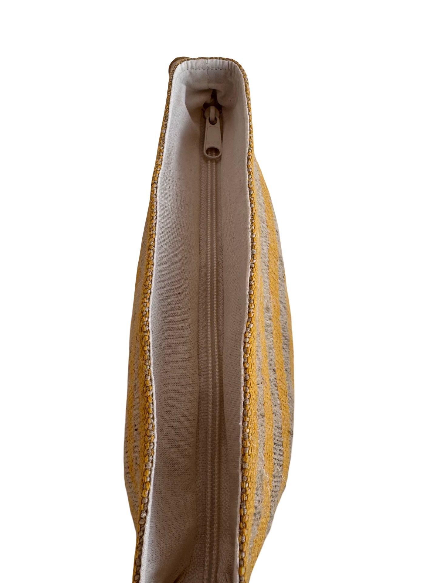 Necessaire amarelo